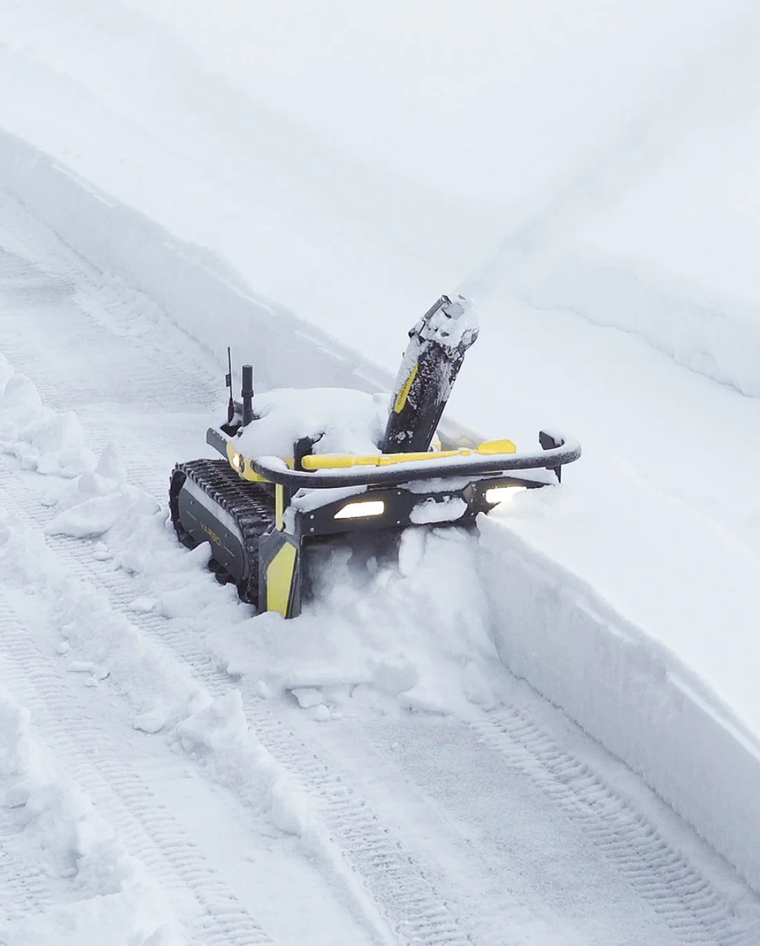 Yarbo Y40 Robotic Core with Snow Blower Gen 2 and Blower Modules