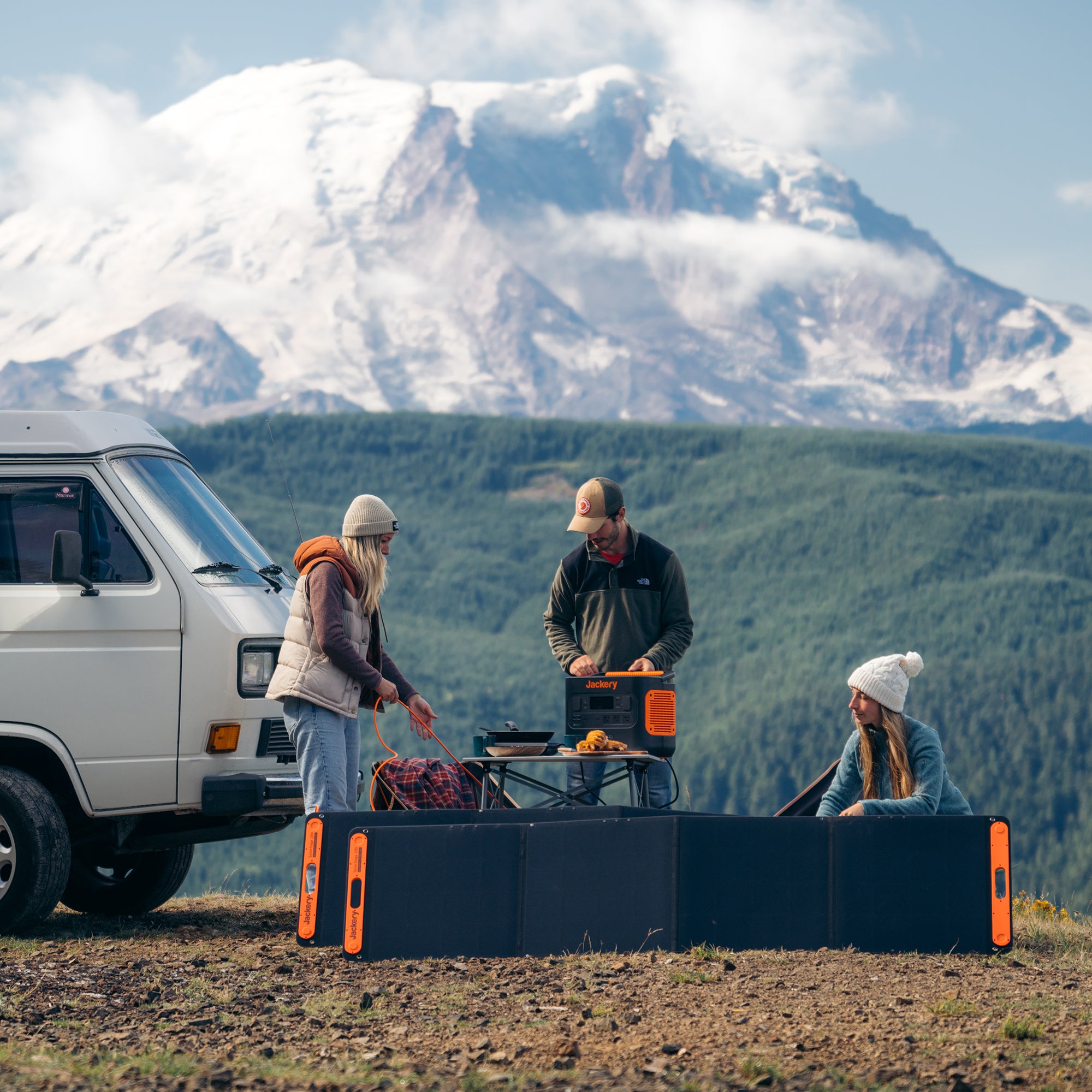 Jackery Home Power 3000 Solar Generator